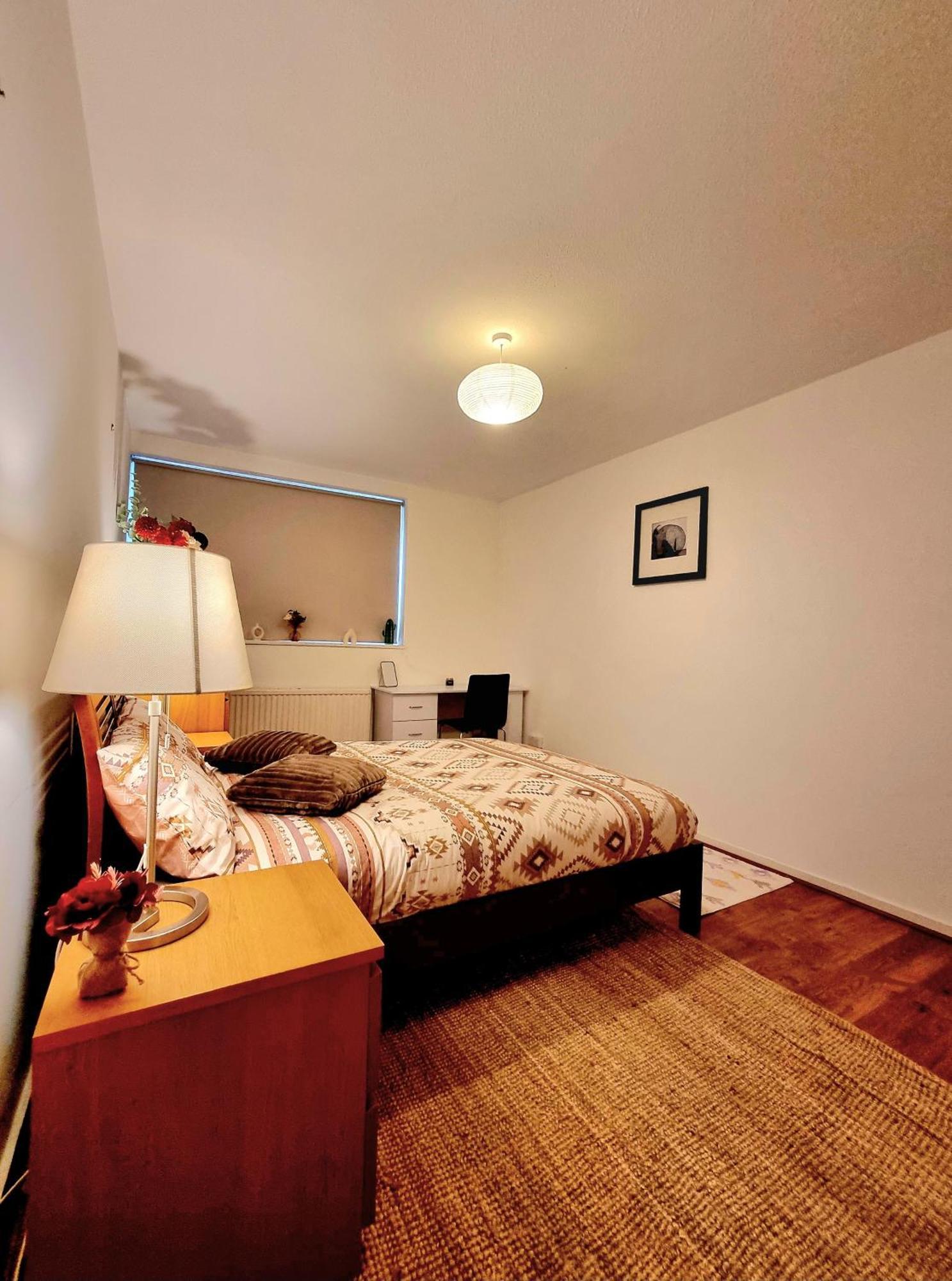 Charming 4 Bedroom Duplex With Private Entrance * Londra